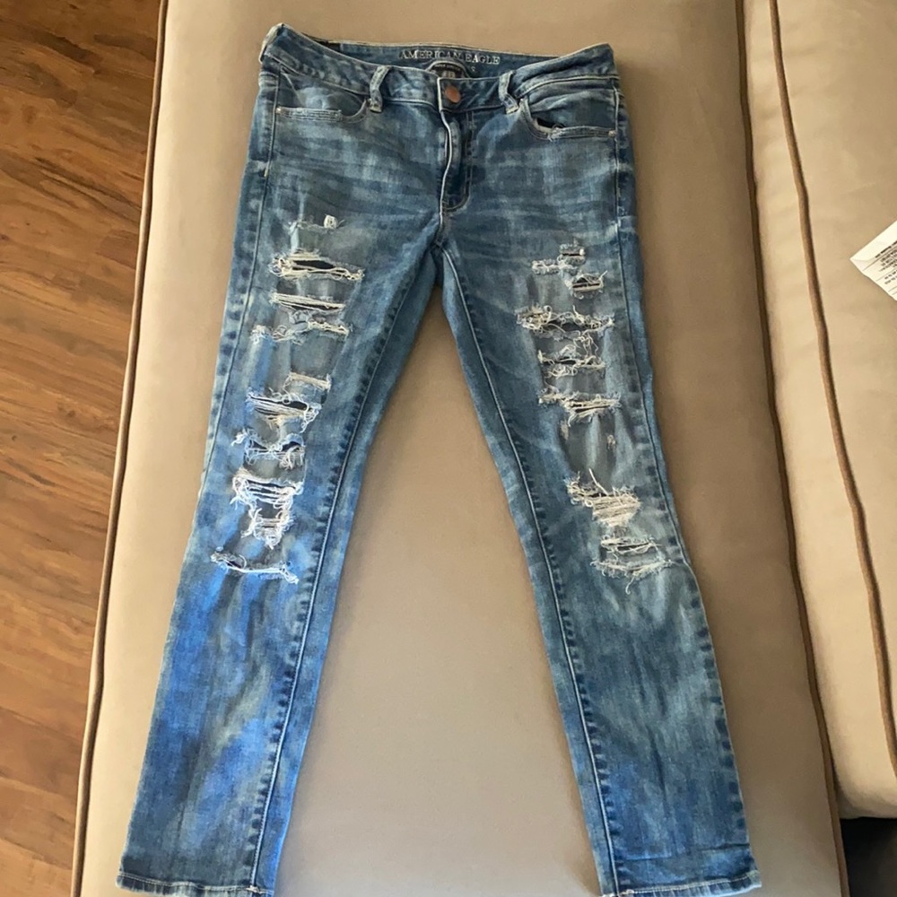 american eagle ripped jeans